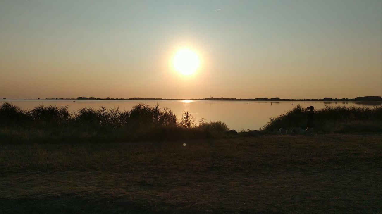 Ostseesonne Wiek auf Rugen Bagian luar foto